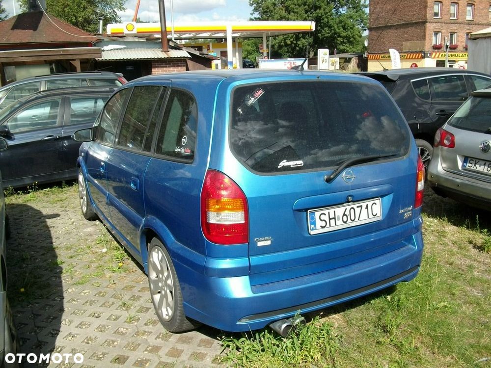 Opel Zafira - 3