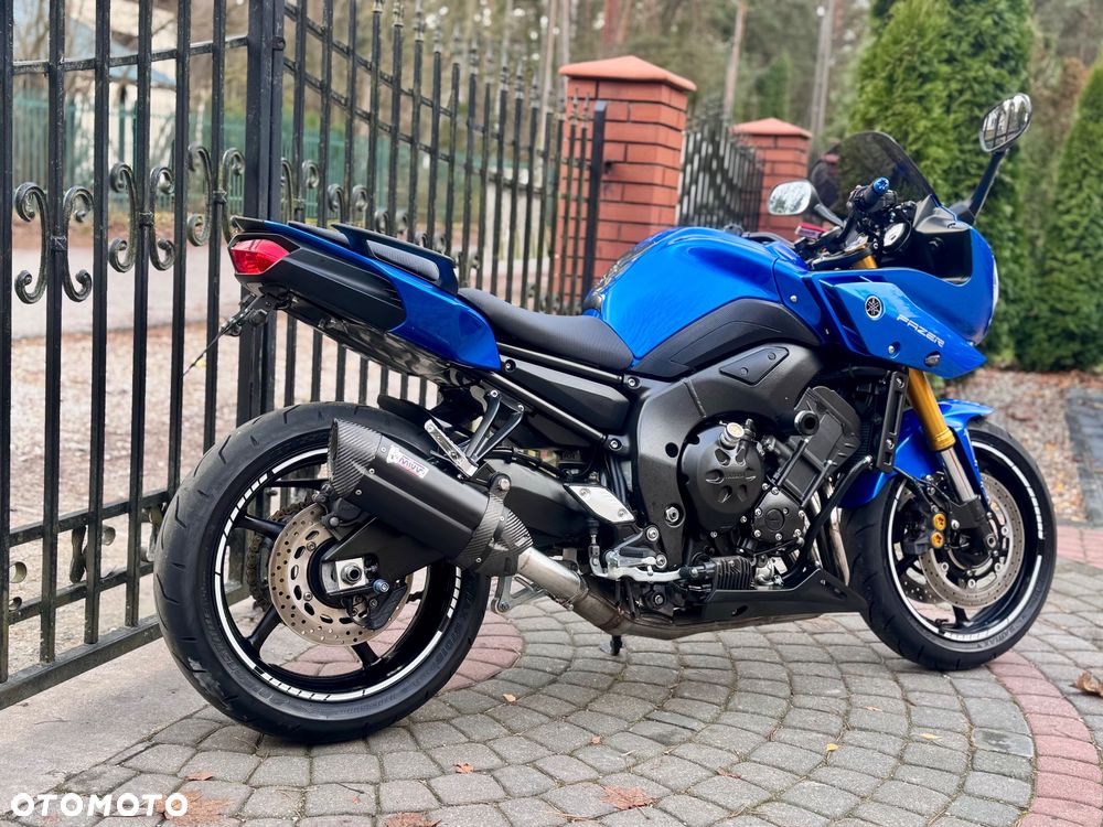 Yamaha FZ8 - 4