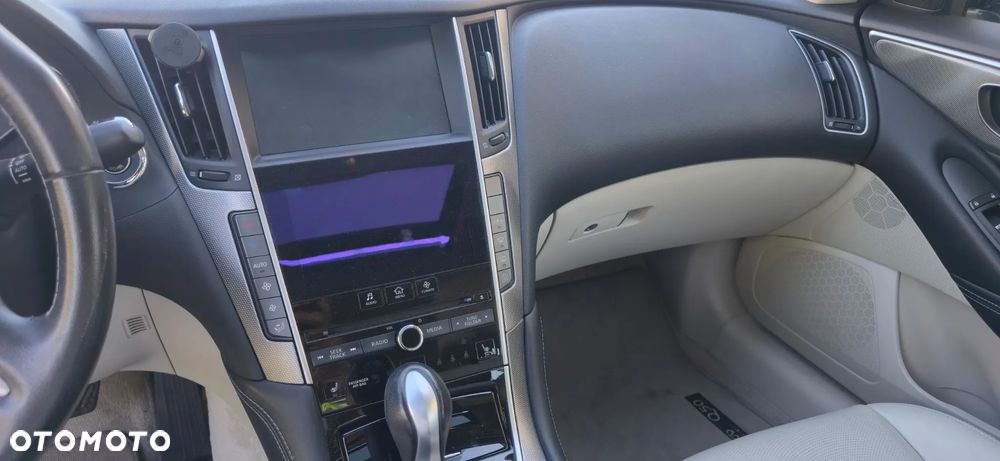 Infiniti Q50 2.0t Premium Sound Studio by Bose - 8