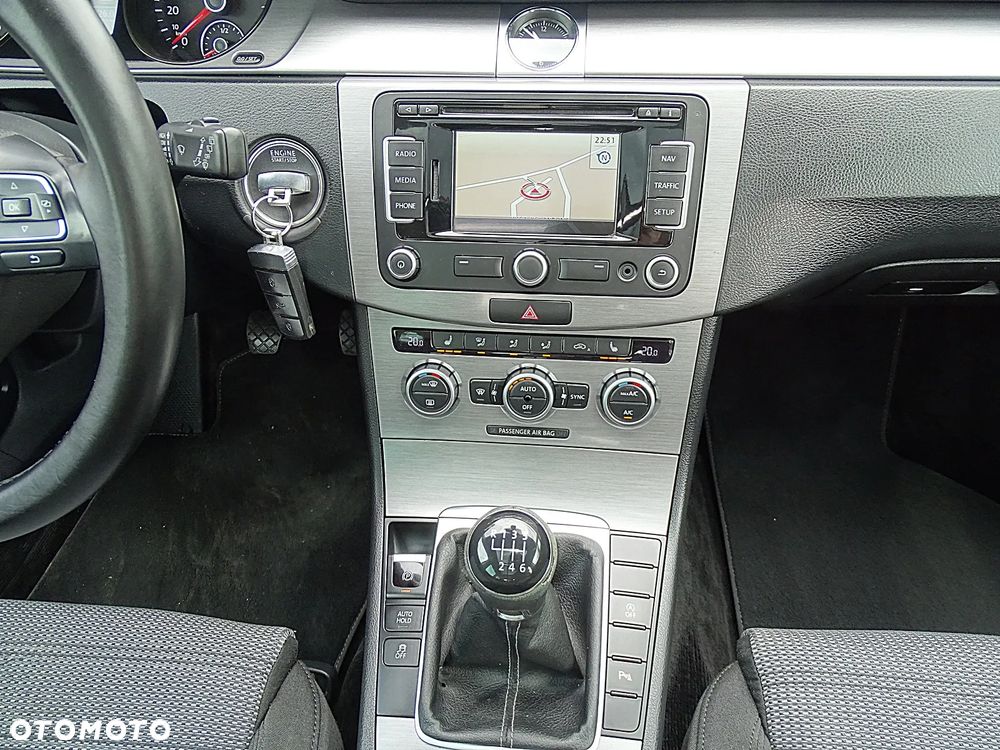 Volkswagen Passat Variant 2.0 TDI DPF Highline - 32
