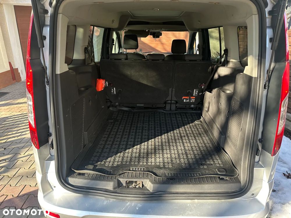 Ford Tourneo Connect Grand - 11