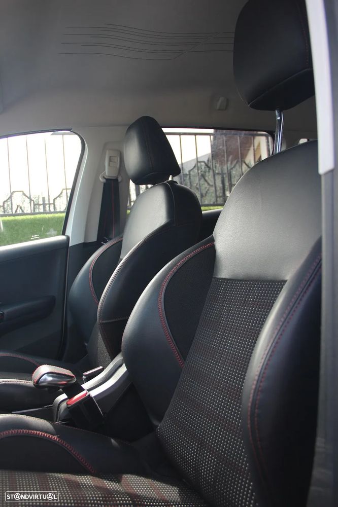 Peugeot 2008 1.2 PureTech GT Line - 7