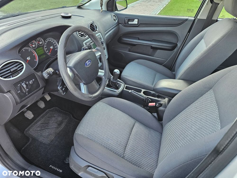 Ford Focus - 11