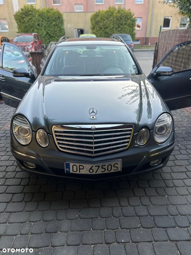 Mercedes-Benz Klasa E - 33