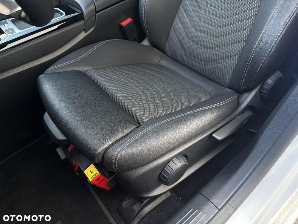 Mercedes-Benz CLA - 13