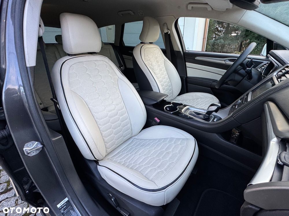 Ford Mondeo Vignale 2.0 TDCi PowerShift - 29