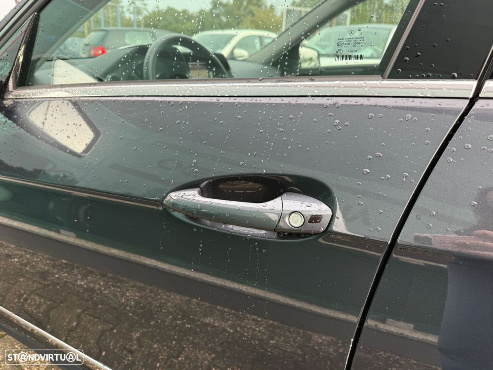 Mercedes-Benz E 250 CDi Avantgarde BlueEfficiency - 11