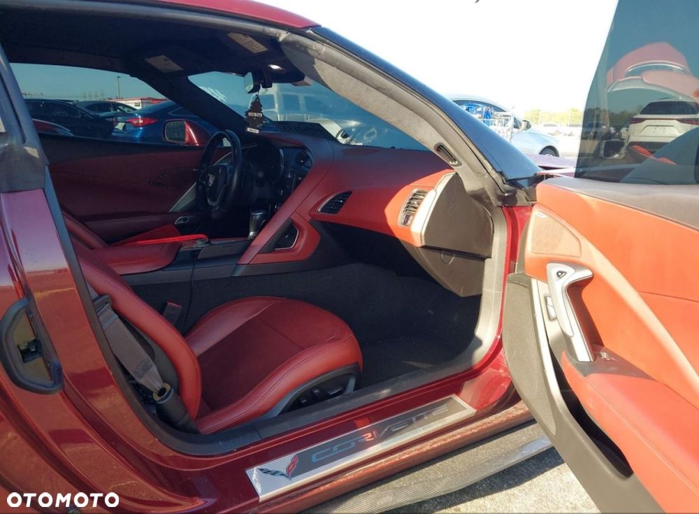 Chevrolet Corvette - 10