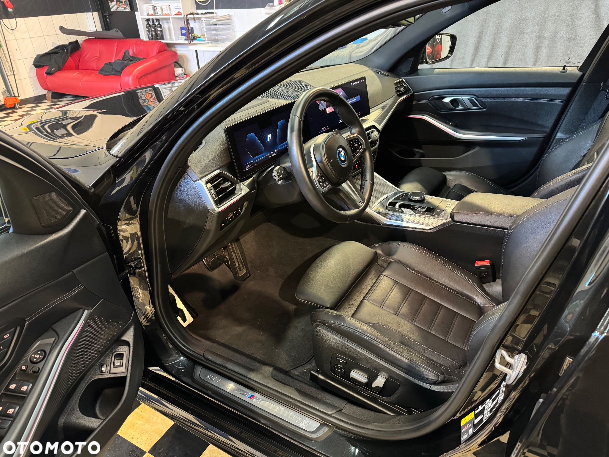 BMW Seria 3 330e Touring M Sport - 6