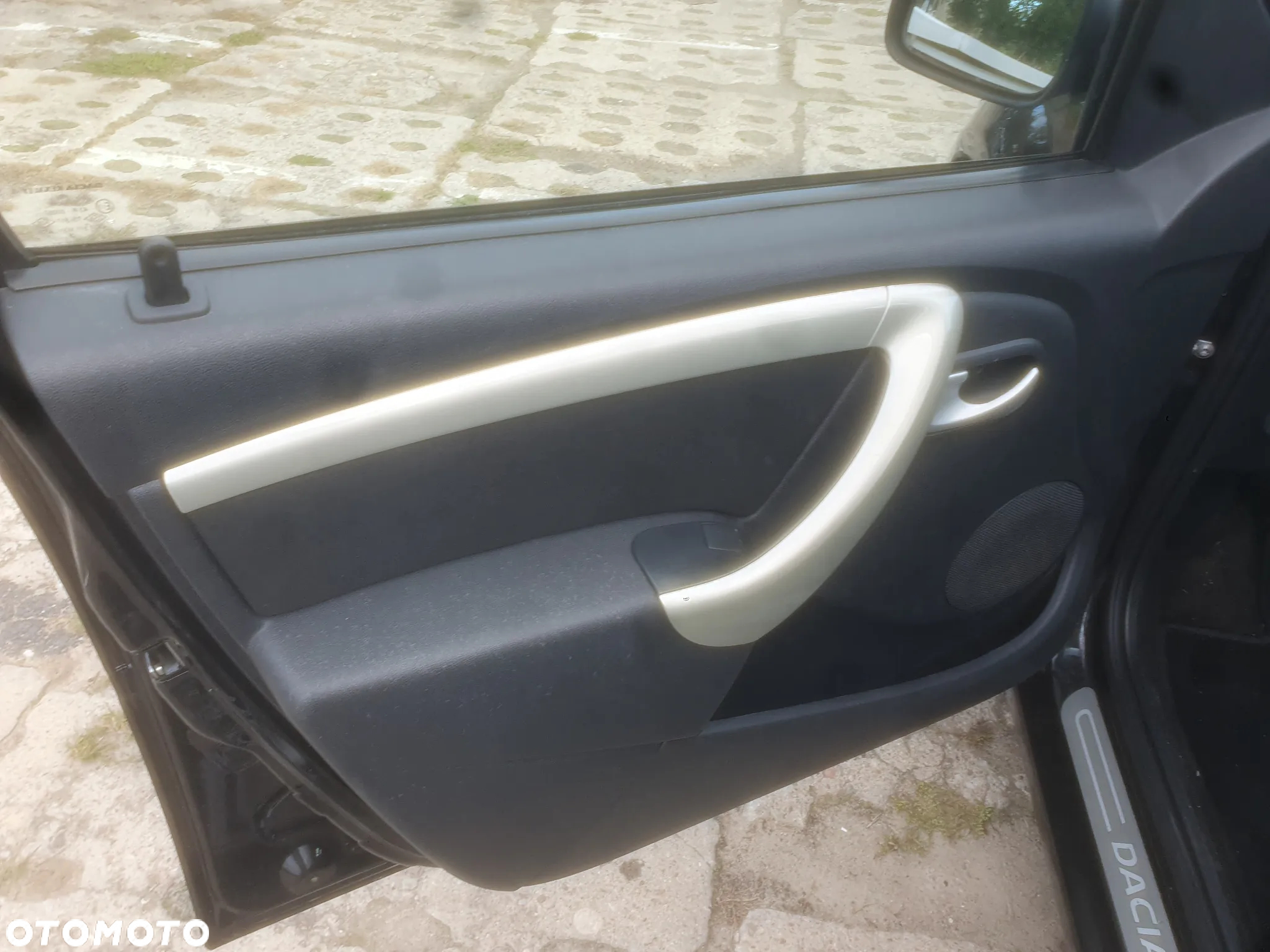 Dacia Logan MCV 1.6 16V Hi-Flex - 12