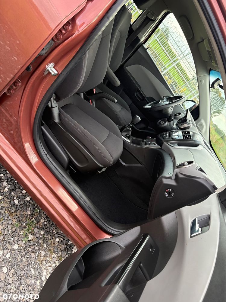 Chevrolet Aveo 1.6 LTZ - 27