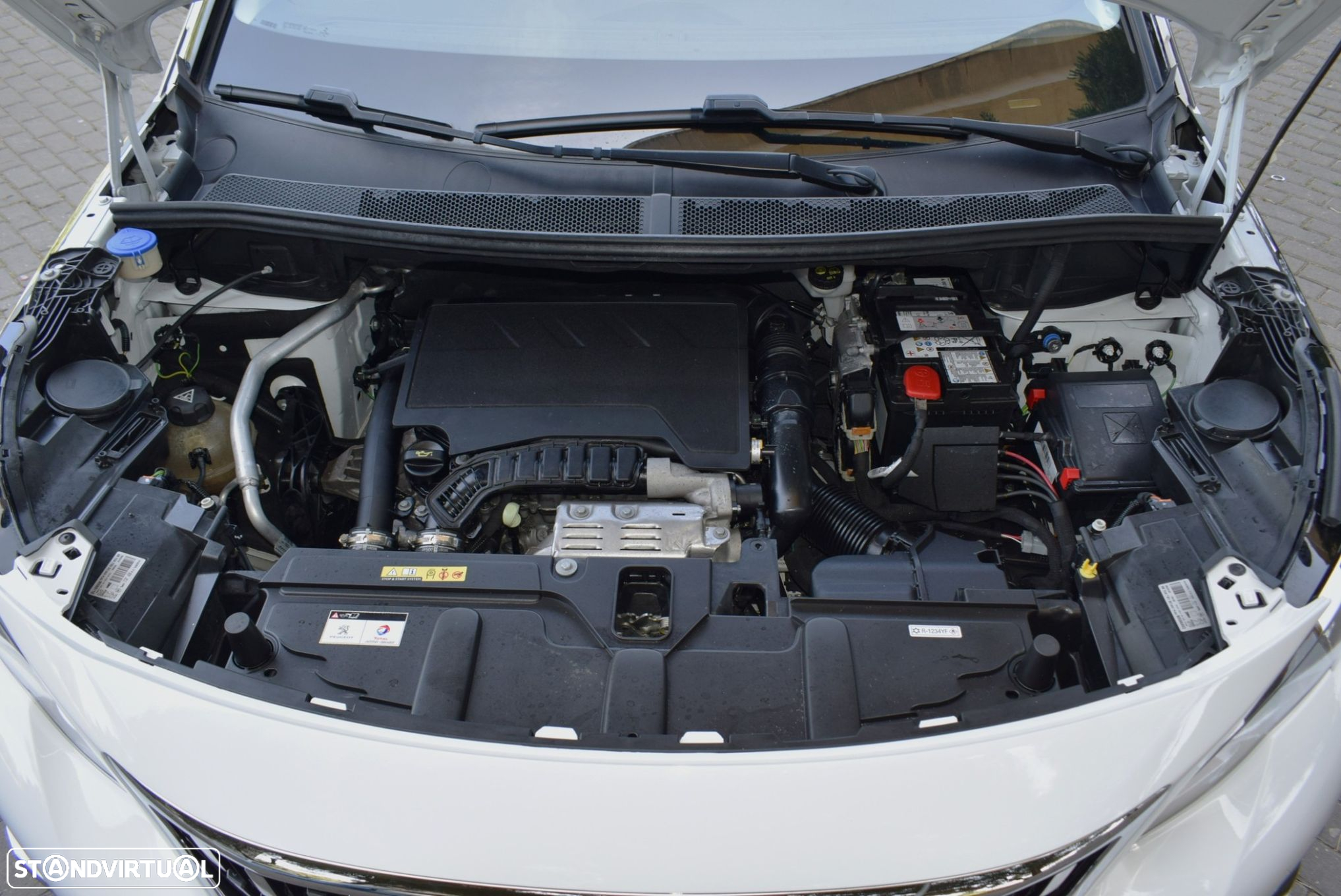 Peugeot 3008 1.2 PureTech Allure EAT8 - 48