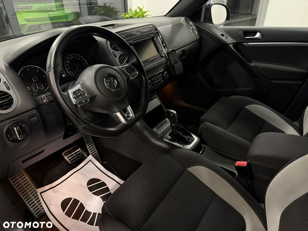 Volkswagen Tiguan 2.0 TDI 4Mot Perfectline R-Style DSG - 16