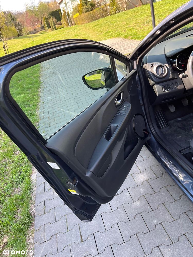 Renault Clio 1.2 16V Limited - 15