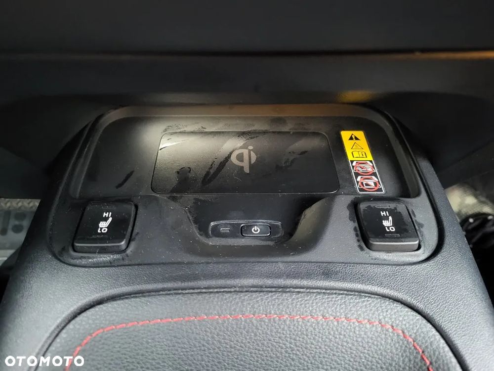 Toyota Corolla 2.0 Hybrid GR Sport Dynamic - 25