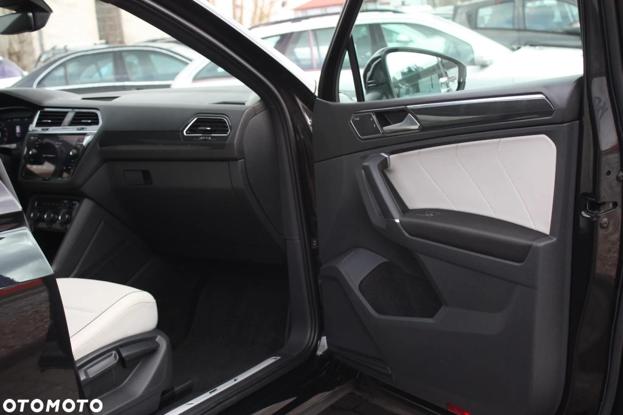 Volkswagen Tiguan Allspace 2.0 TSI 4Mot Highline DSG - 33