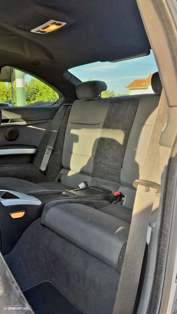 BMW 320 d Coupe - 8