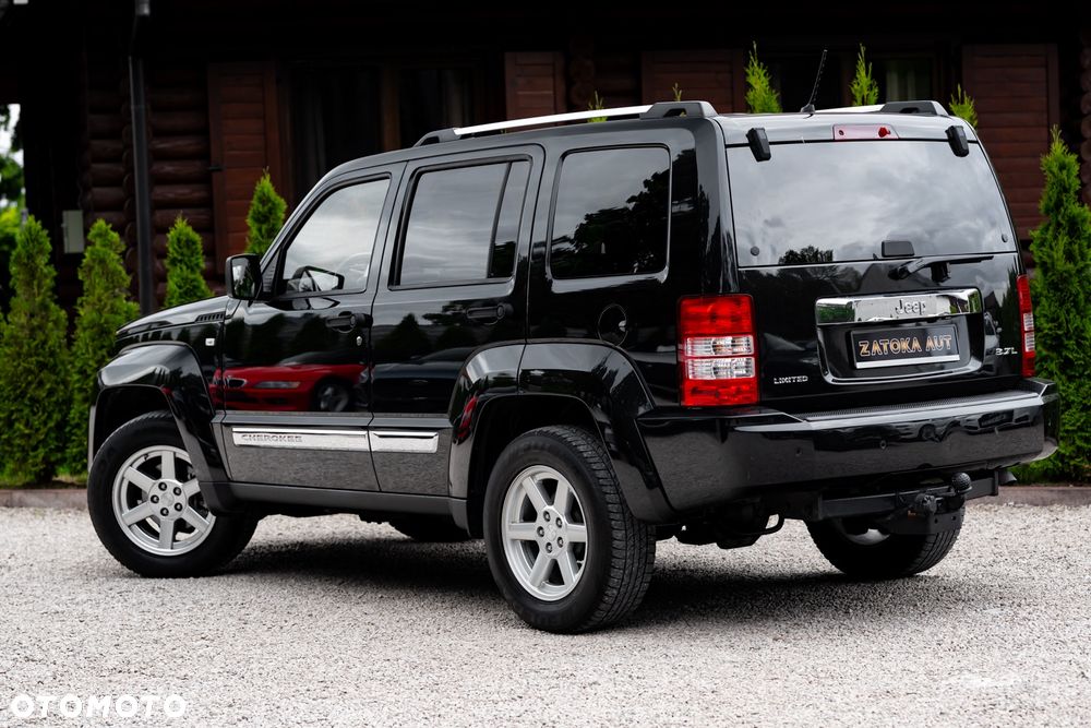 Jeep Cherokee - 10