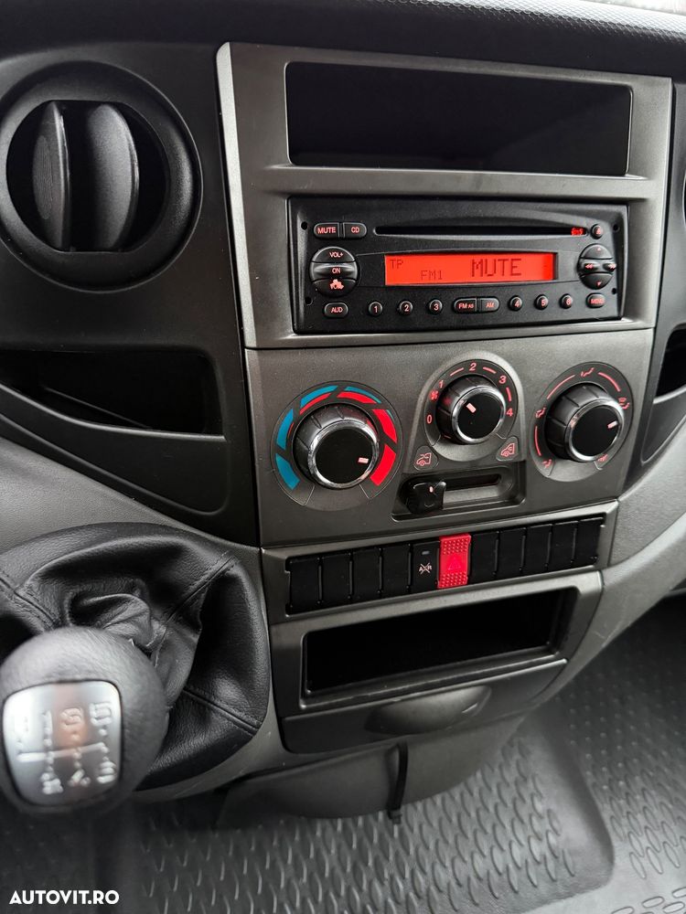 Iveco Daily 40C13 3.5 t E5 Lift Dhollandia 750 kg - 10