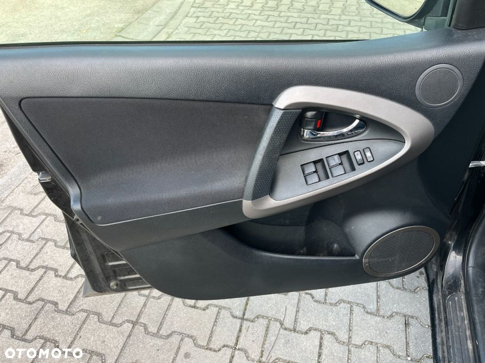 Toyota RAV4 2.2 D-4D Luna - 16