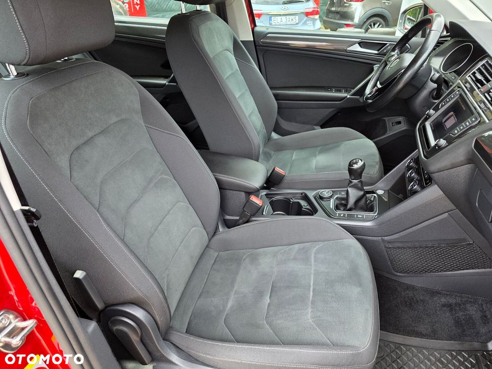 Volkswagen Tiguan - 13