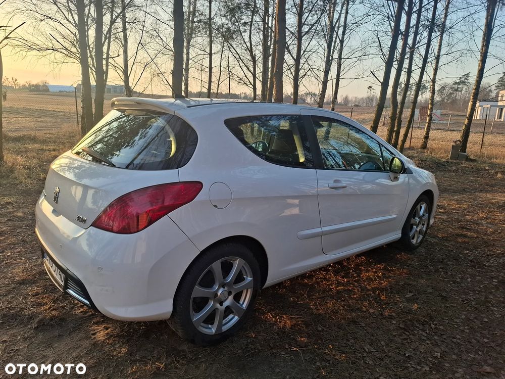 Peugeot 308 - 1