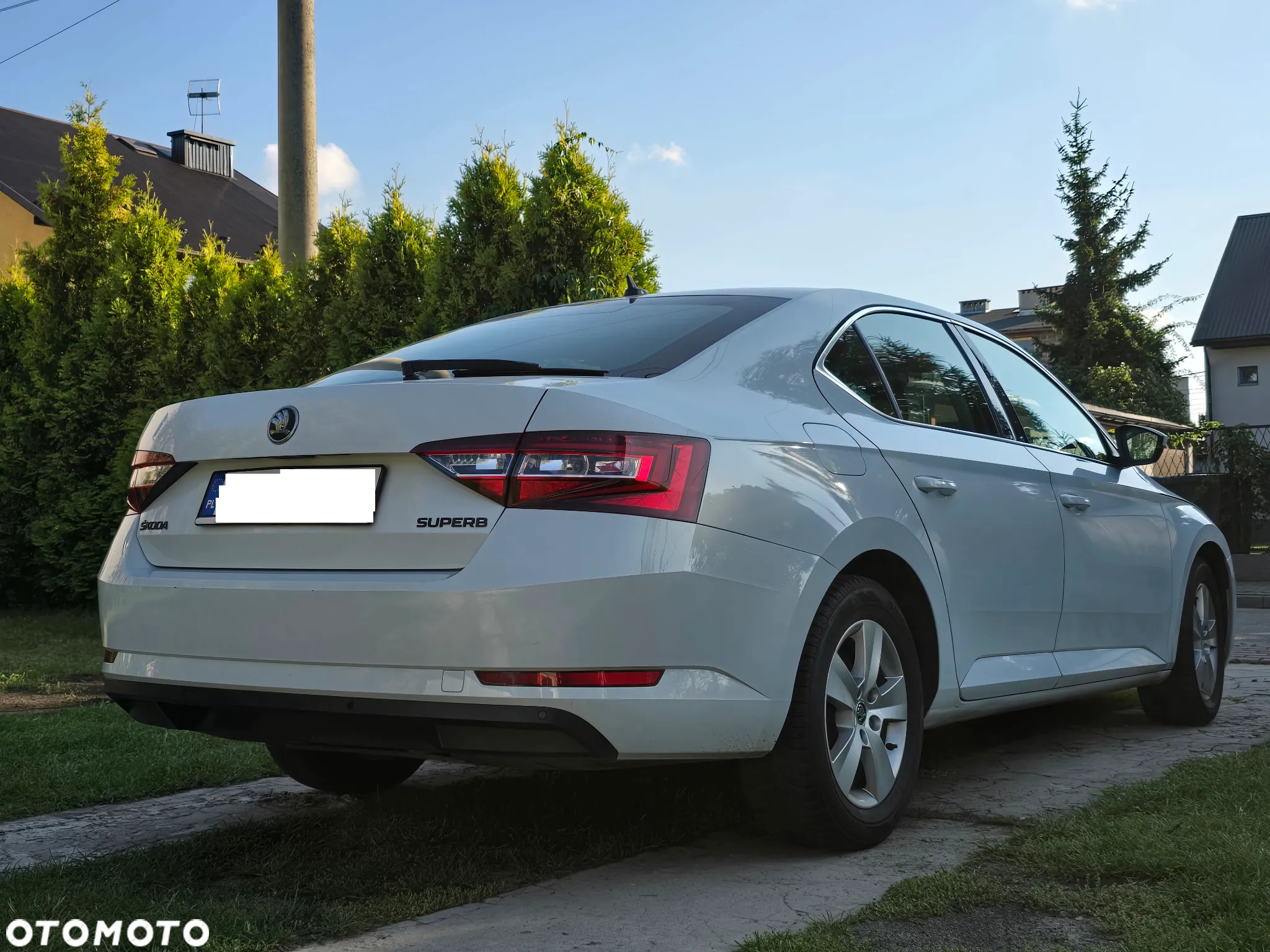 Skoda Superb 2.0 TDI Sportline DSG - 17