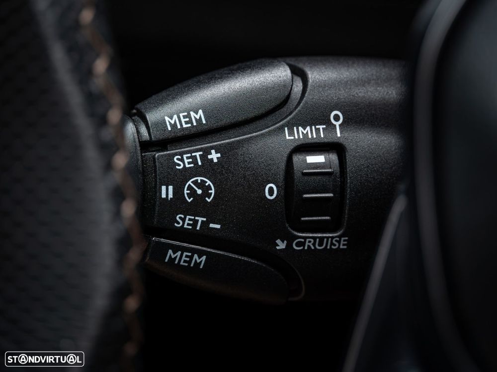 Peugeot 3008 1.5 BlueHDi GT Line EAT8 - 11