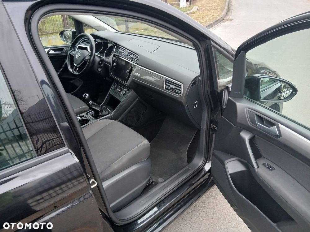 Volkswagen Touran 1.6 TDI BMT Trendline - 14
