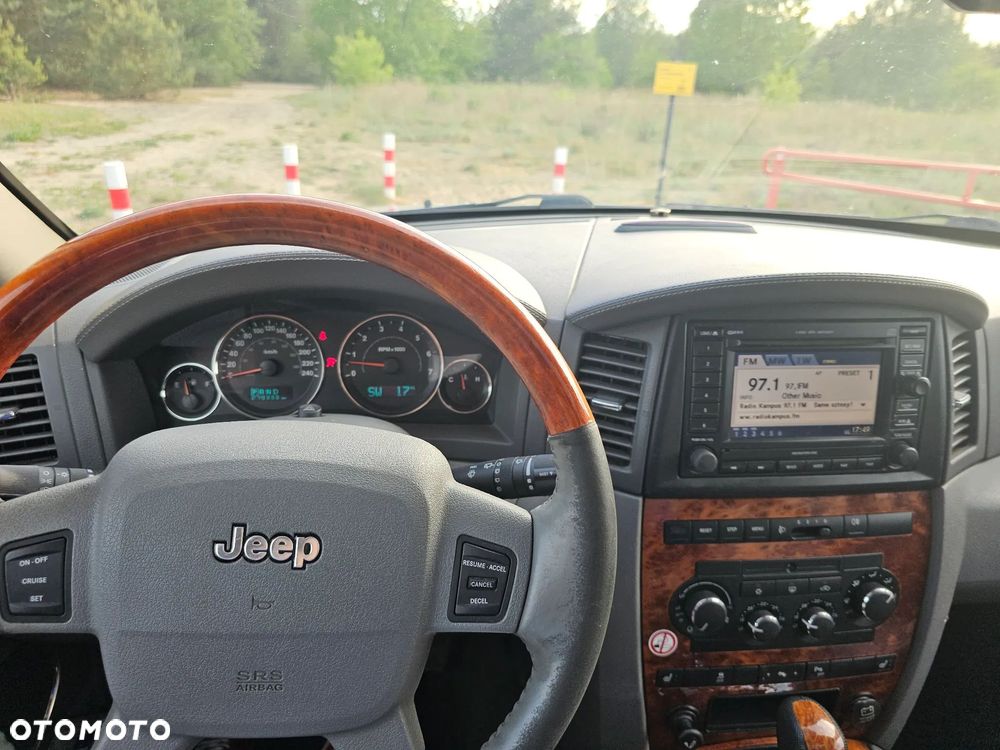 Jeep Grand Cherokee 3.0 CRD Overland - 25