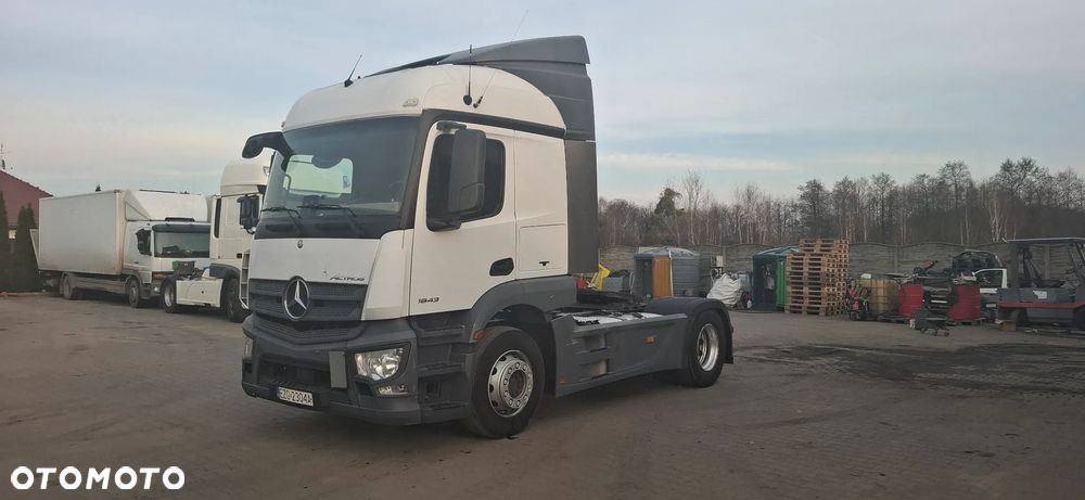 Mercedes-Benz Actros - 1