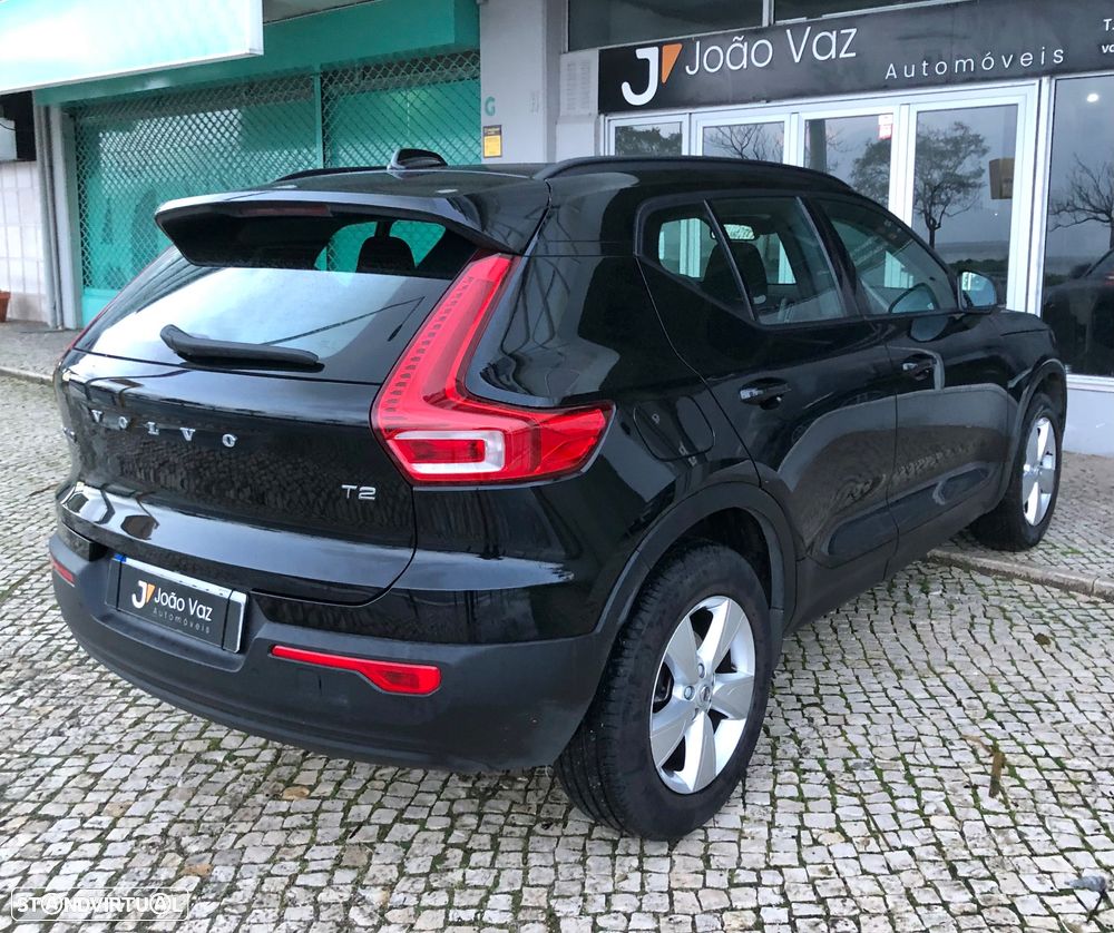 Volvo XC 40 1.5 T2 Momentum Plus - 11