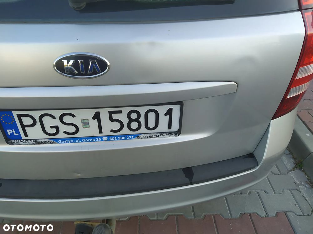 Kia Ceed - 8