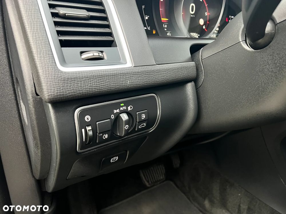 Volvo XC 60 D3 Geartronic Momentum - 23