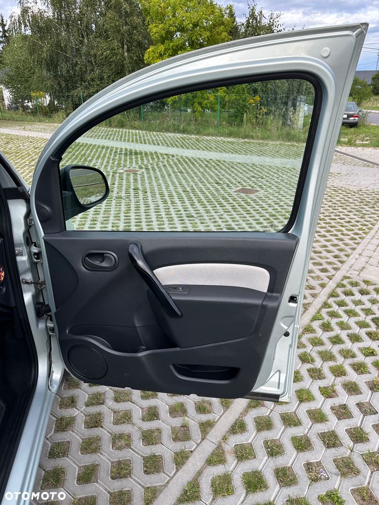 Renault Kangoo 1.6 16V Privilege - 18