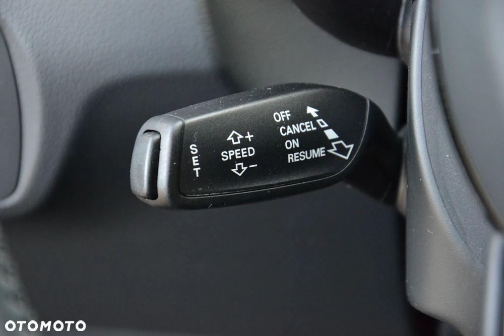 Audi Q3 1.4 TFSI Design S tronic - 25