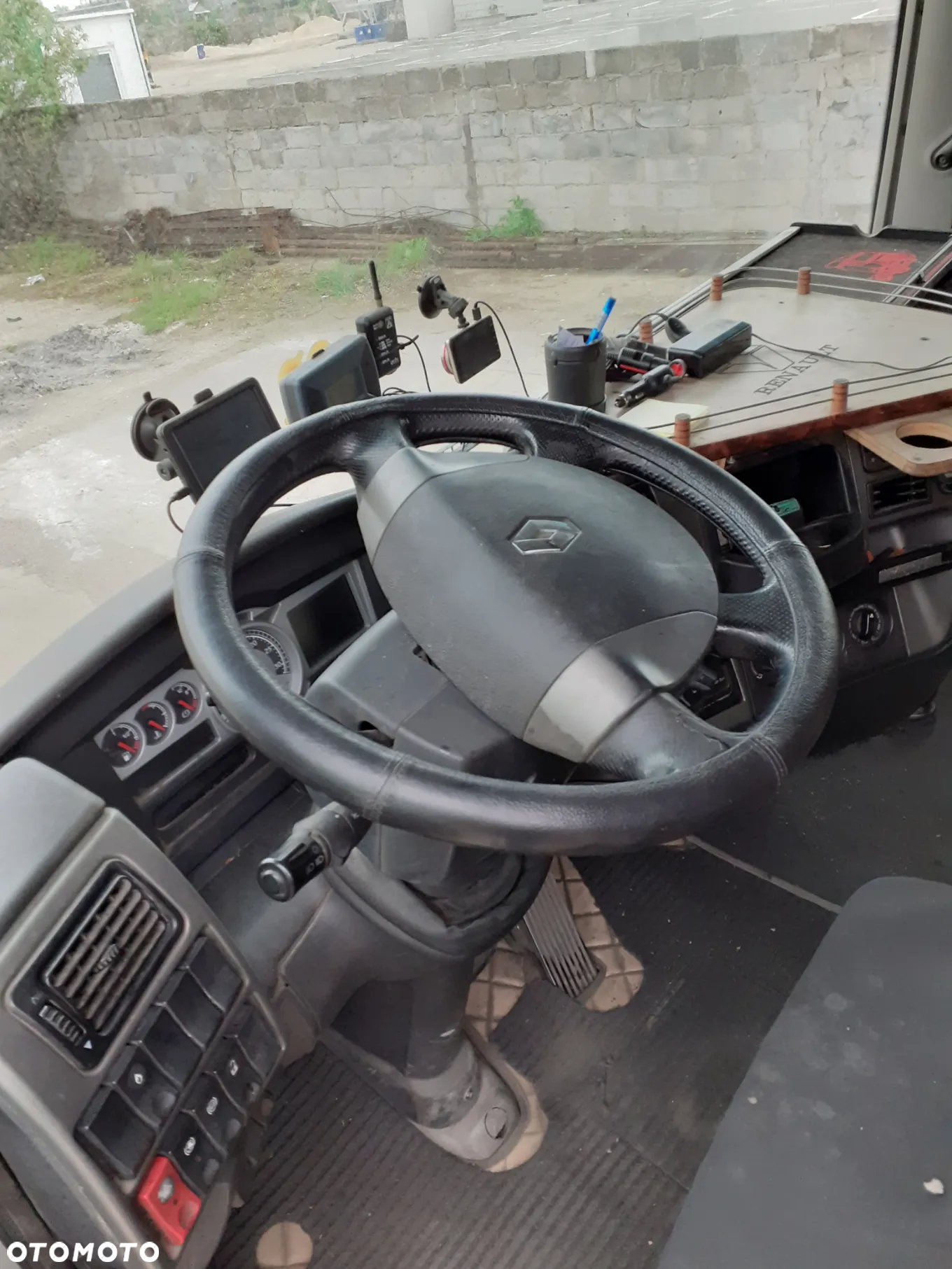 Renault MAGNUM - 5