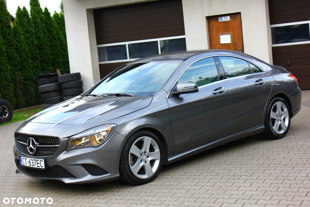 Mercedes-Benz CLA 250 4Matic 7G-DCT - 14