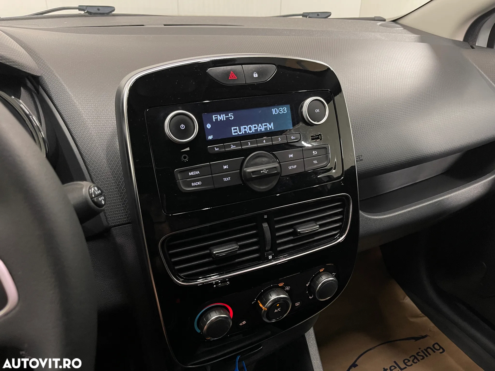 Renault Clio Estate TCe Life Evo - 13