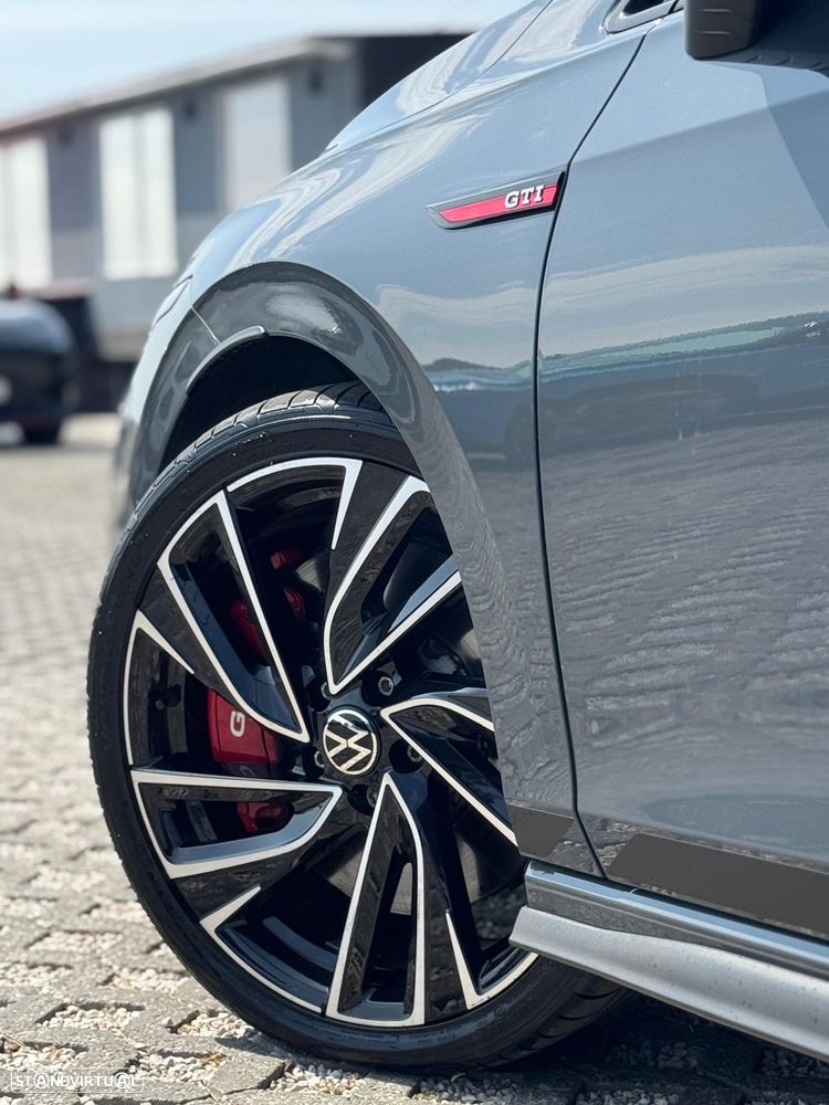 VW Golf 2.0 TSI GTI Clubsport DSG - 12