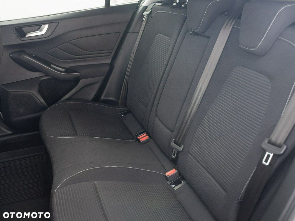 Ford Focus - 26