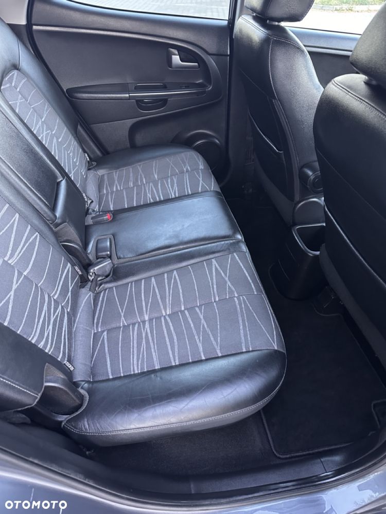Kia Venga 1.6 CVVT Automatik Dream-Team Edition - 12