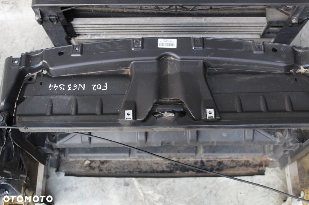 PAS PRZEDNI Z CHŁODNICAMI BMW F01 F02 N63B44 4.4B 750i - 8