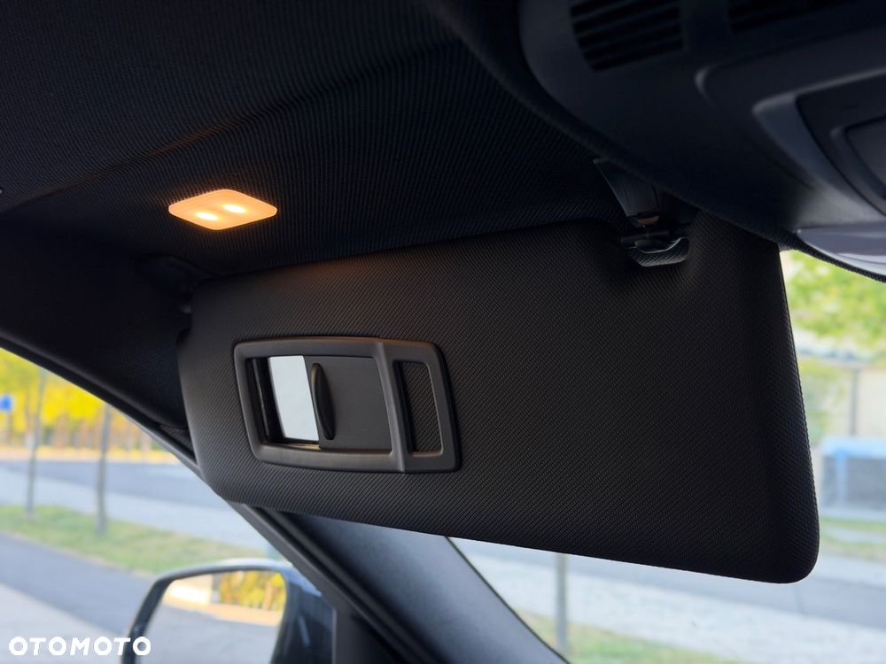BMW Seria 3 - 17