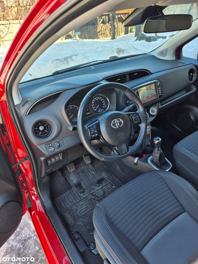 Toyota Yaris 1.5 Premium - 6