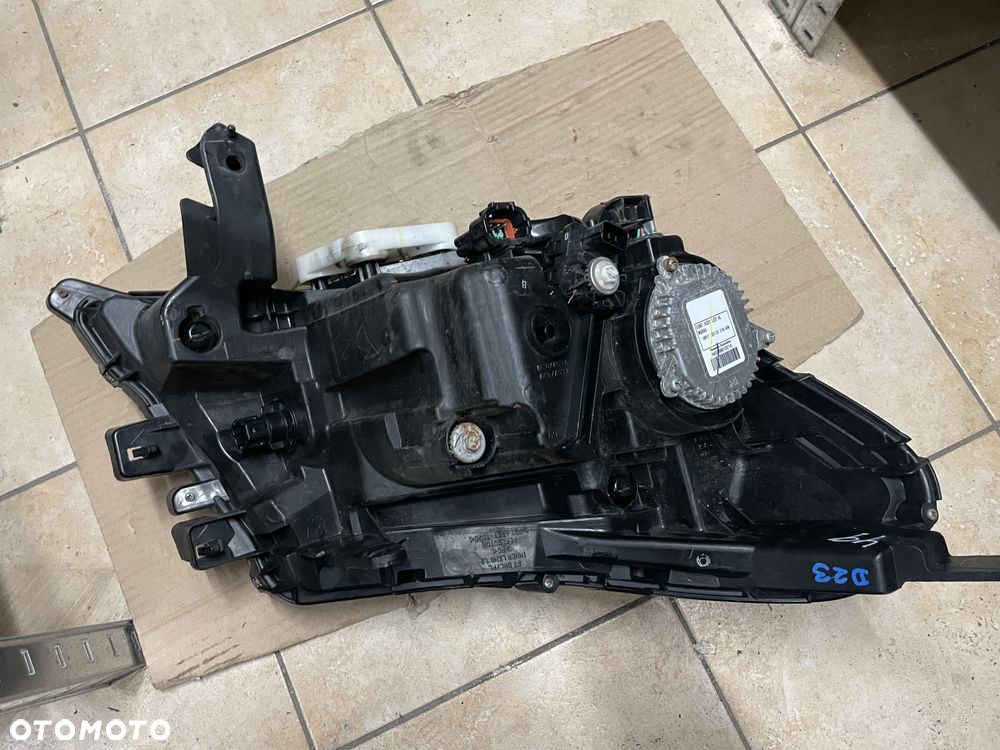 Lampa / reflektor Nissan Navara D23 - lewy przód (ORYGINALNE) - 2