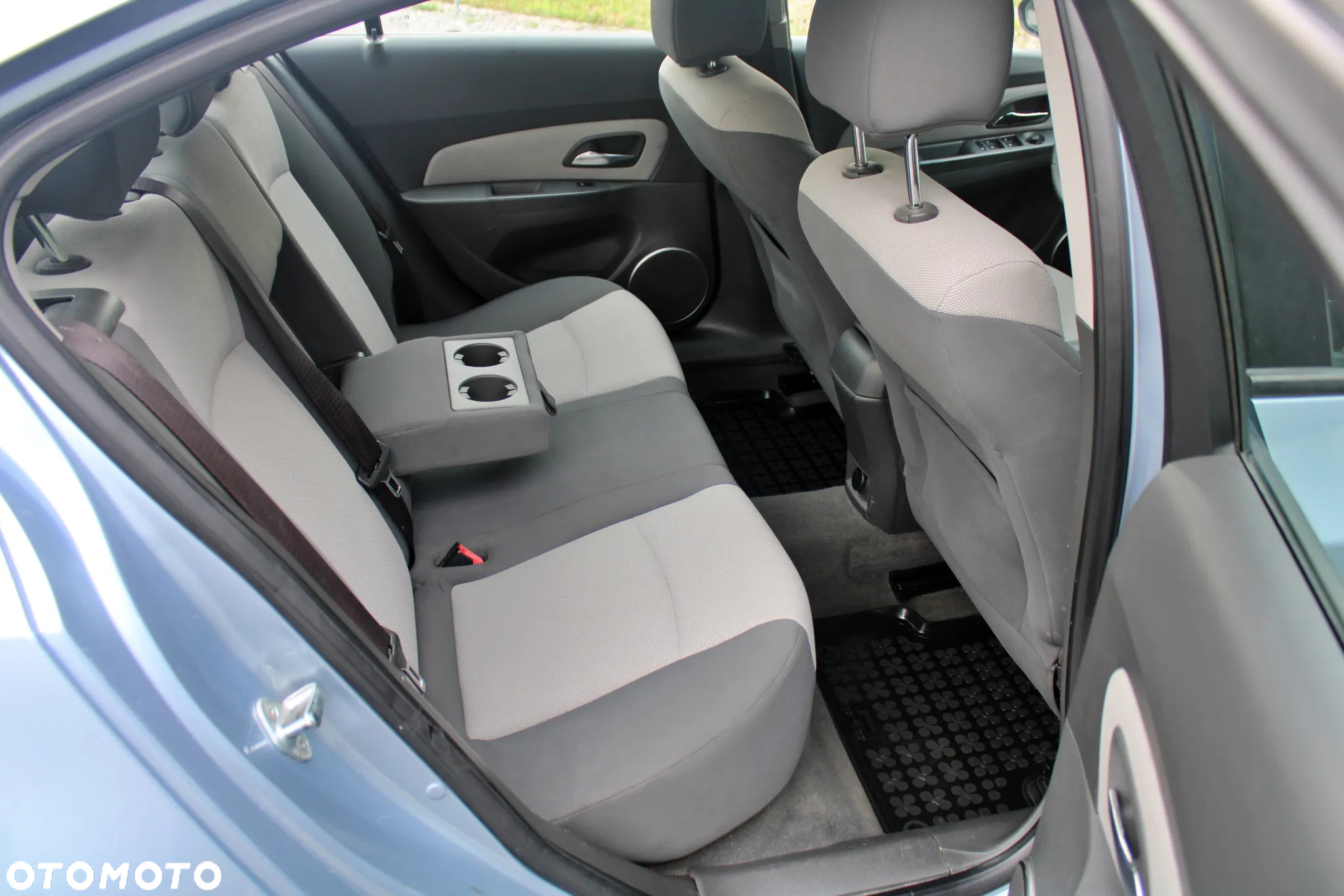 Chevrolet Cruze 1.6 LS - 28