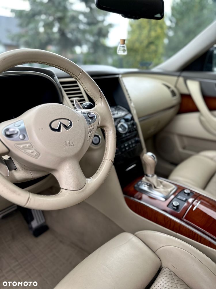 Infiniti FX FX30d S - 7