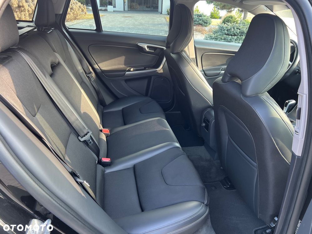 Volvo V60 - 18