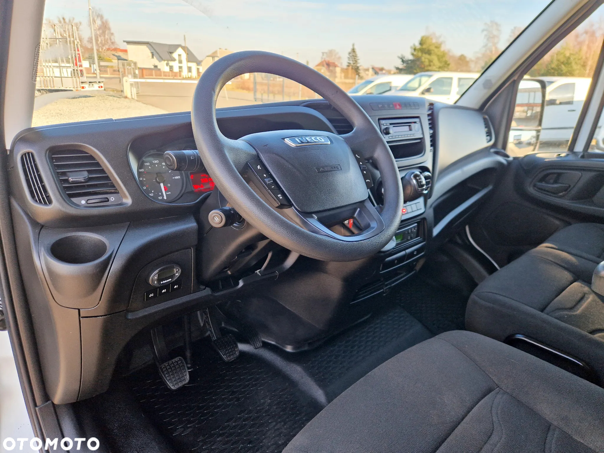 Iveco 35S17 3,0 HPI 170 KONNA CHŁODNIA THERMO KING IZOTERMA KONTENER 4,2M WINDA KLIMA WEBASTO GWARANCJA - 12